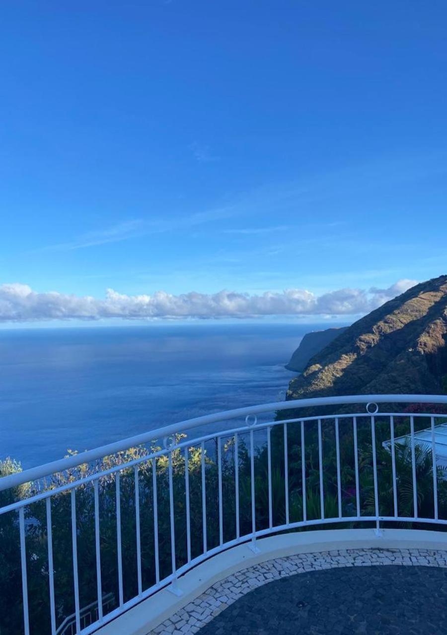 The Best Sea View In Madeira - Casa Farol ファハ・ダ・オヴェルハ エクステリア 写真
