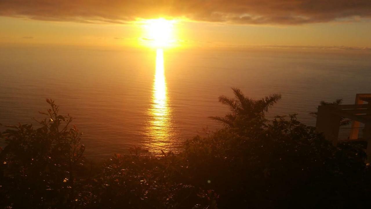 The Best Sea View In Madeira - Casa Farol ファハ・ダ・オヴェルハ エクステリア 写真